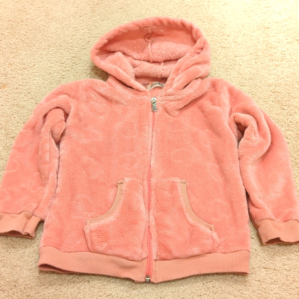 Kids pink furry jacket with hood and zipper Size 4T with heart stamps